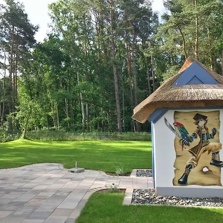 Ferienhaus Ferienhaus Zur Pirateneiche Glowe