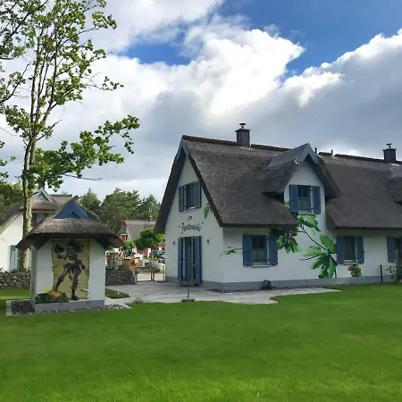 Ferienhaus Ferienhaus Zur Pirateneiche