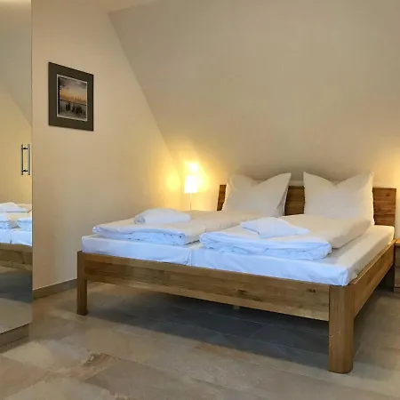 Ferienhaus Ferienhaus Zur Pirateneiche